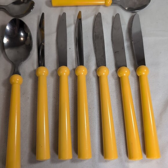 IKEA 15 Lot GRAMMATIK Vintage Flatware Yellow Plastic Fork Knives Spoon Cutlery - Picture 3 of 12